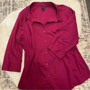 🍁Worthington Deep Fuschia Button-Down Shirt
